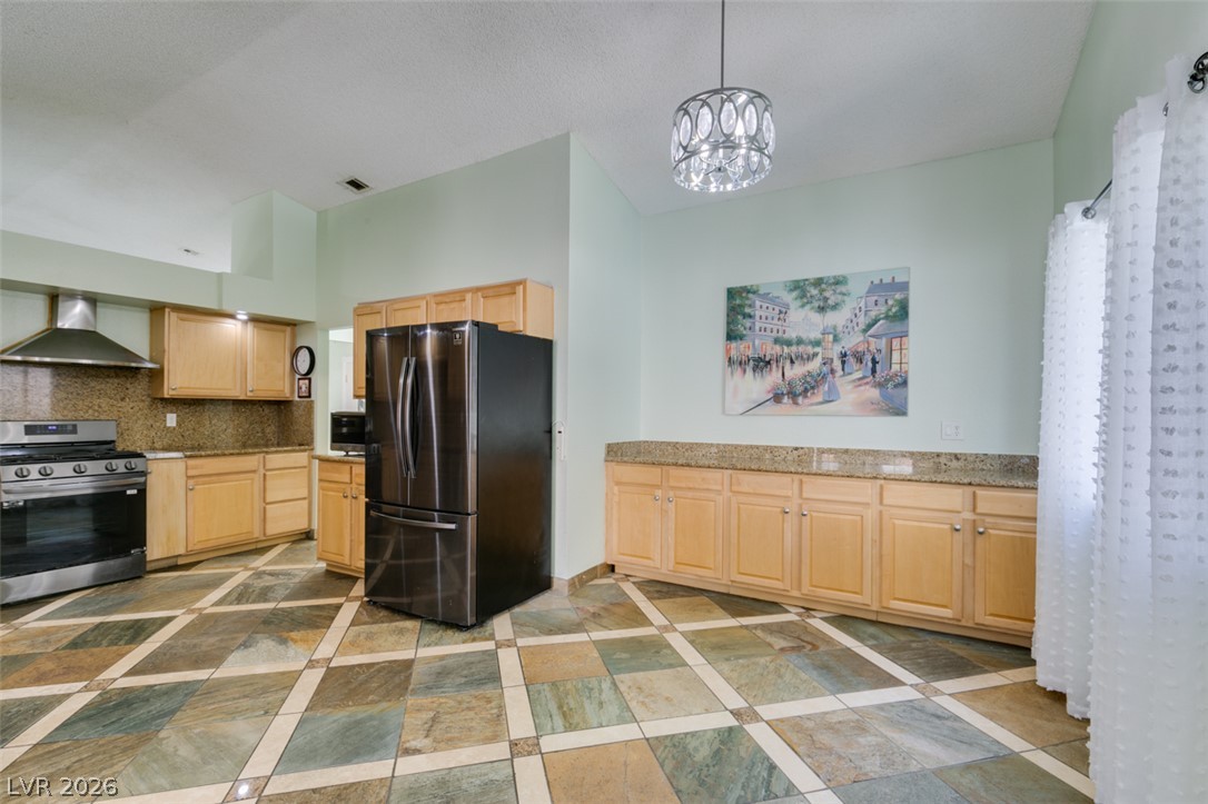 3222 East Oquendo Road Property Photo 34