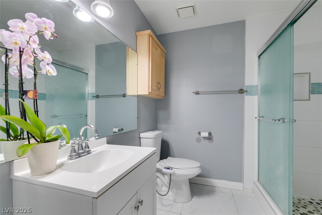 3222 East Oquendo Road Property Photo 40