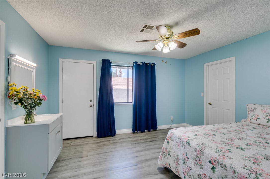 3222 East Oquendo Road Property Photo 41