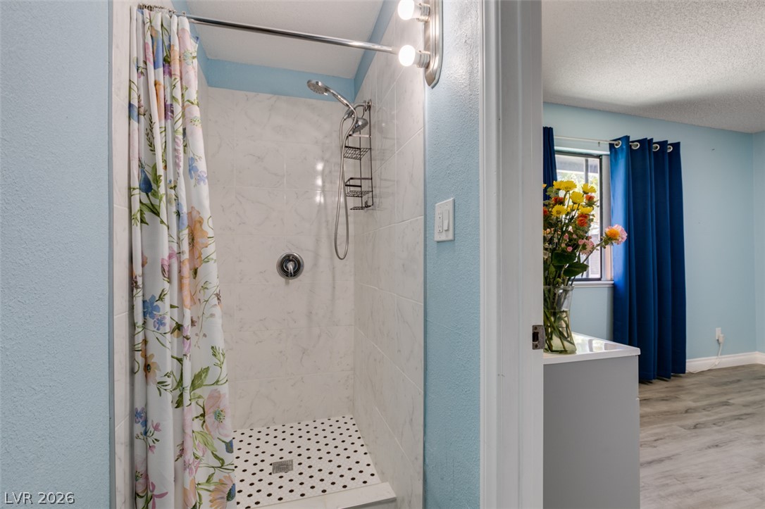 3222 East Oquendo Road Property Photo 43