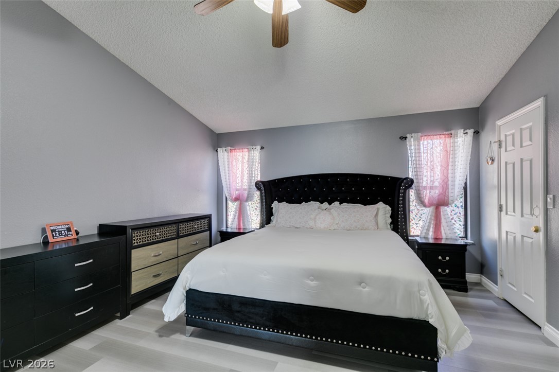 3222 East Oquendo Road Property Photo 45