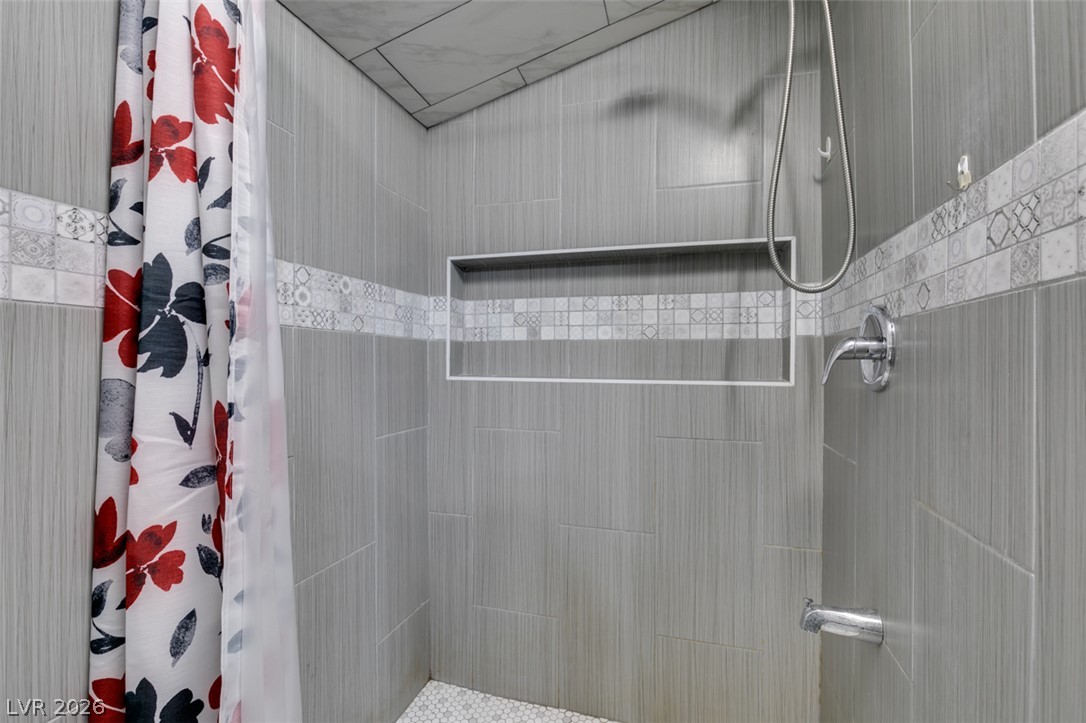 3222 East Oquendo Road Property Photo 47