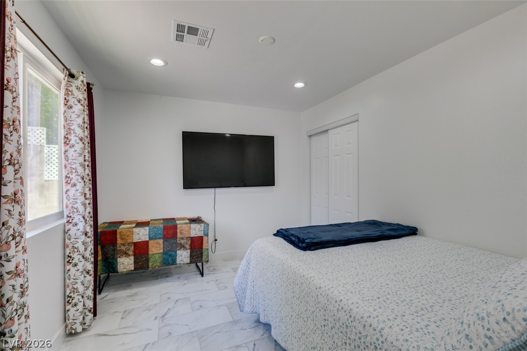3222 East Oquendo Road Property Photo 53