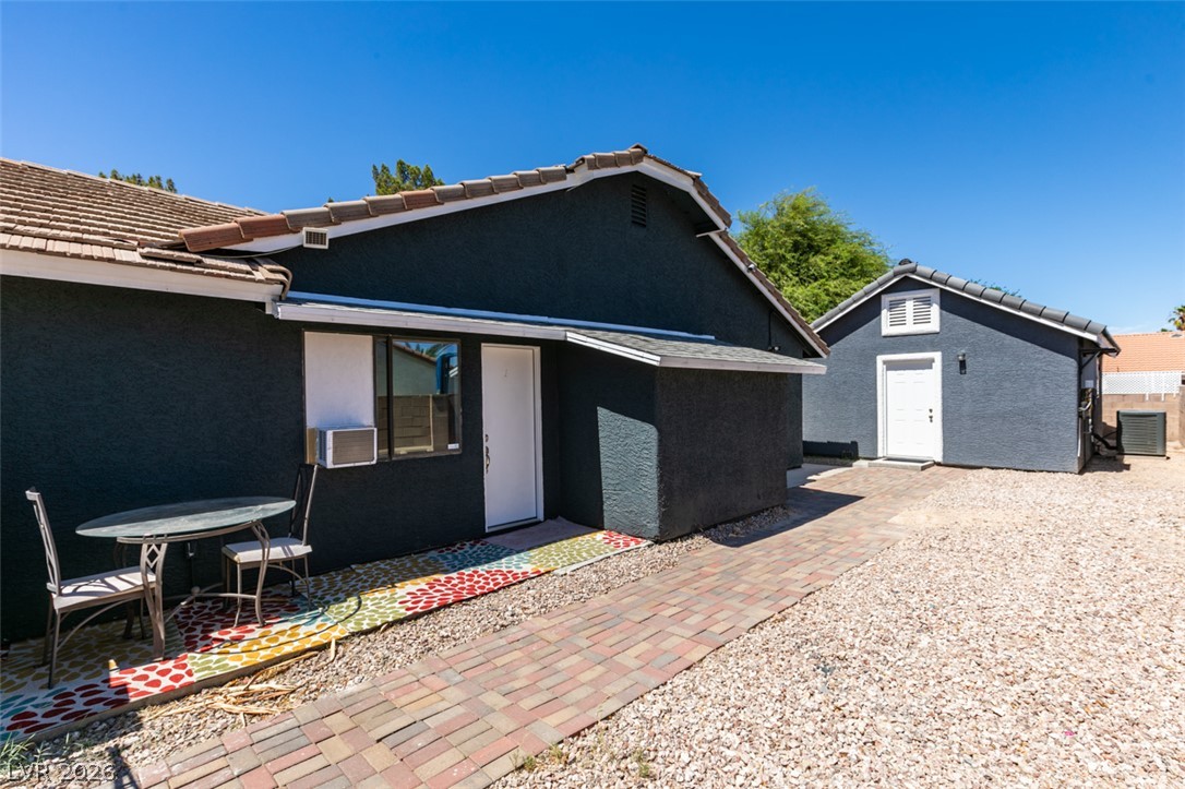 3222 East Oquendo Road Property Photo 56