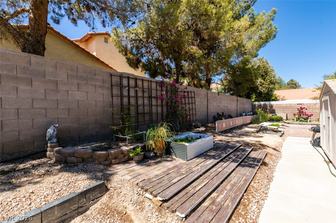 3222 East Oquendo Road Property Photo 61