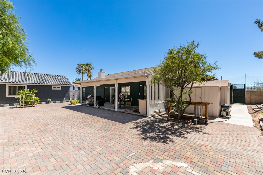 3222 East Oquendo Road Property Photo 63