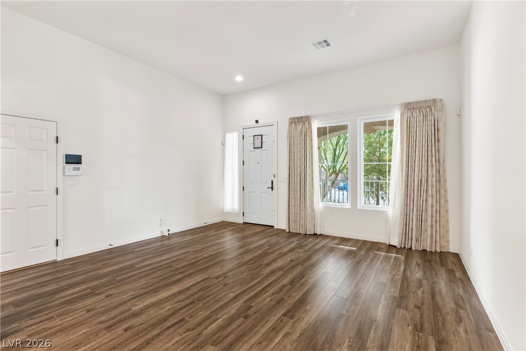 10646 Aphrodite Street Property Photo 4