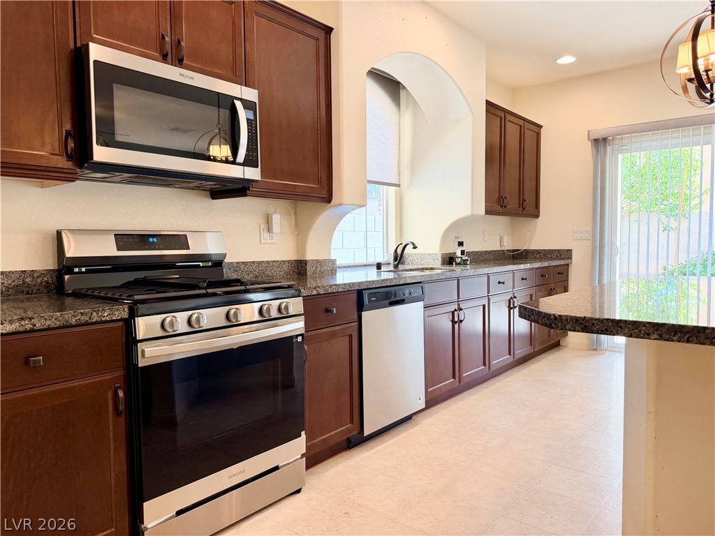 10646 Aphrodite Street Property Photo 10