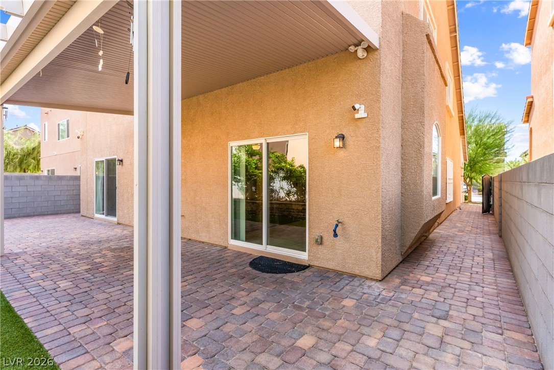 10646 Aphrodite Street Property Photo 35