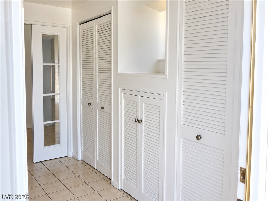 770 Tam O Shanter Property Photo 15