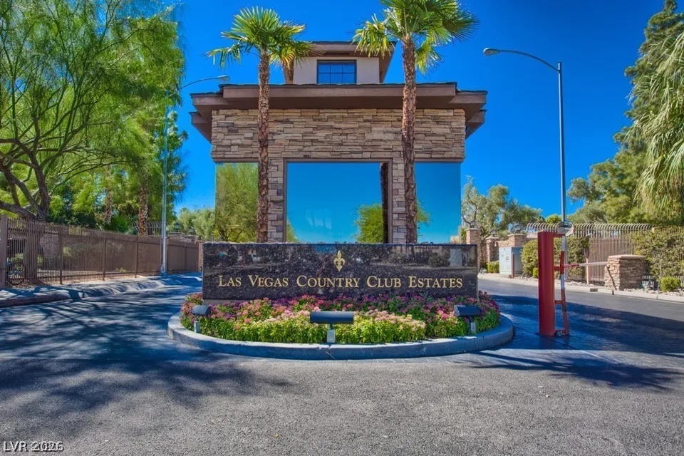 770 Tam O Shanter Property Photo 21