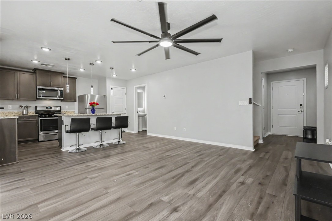 6519 Baylyn Court Property Photo 4