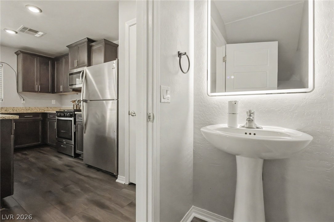 6519 Baylyn Court Property Photo 16