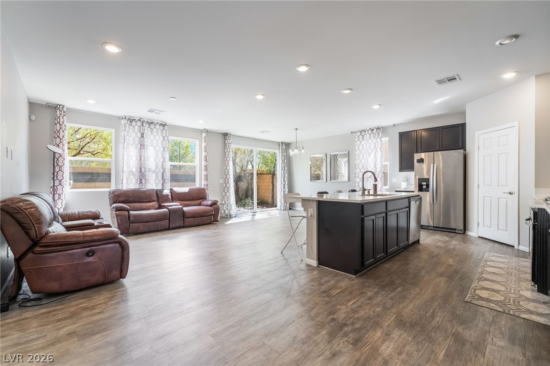 5546 Lushan Street Property Photo 2