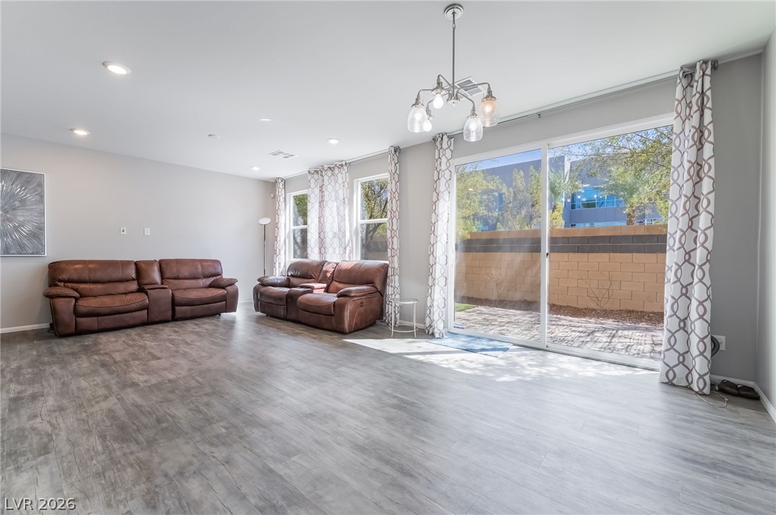5546 Lushan Street Property Photo 5