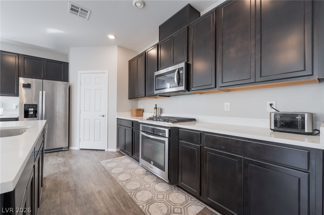 5546 Lushan Street Property Photo 9
