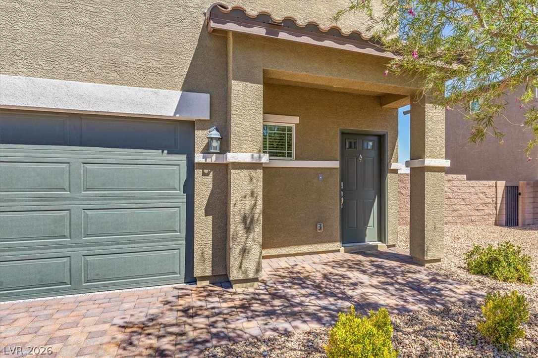 7910 Diamond Sky Avenue Property Photo 2