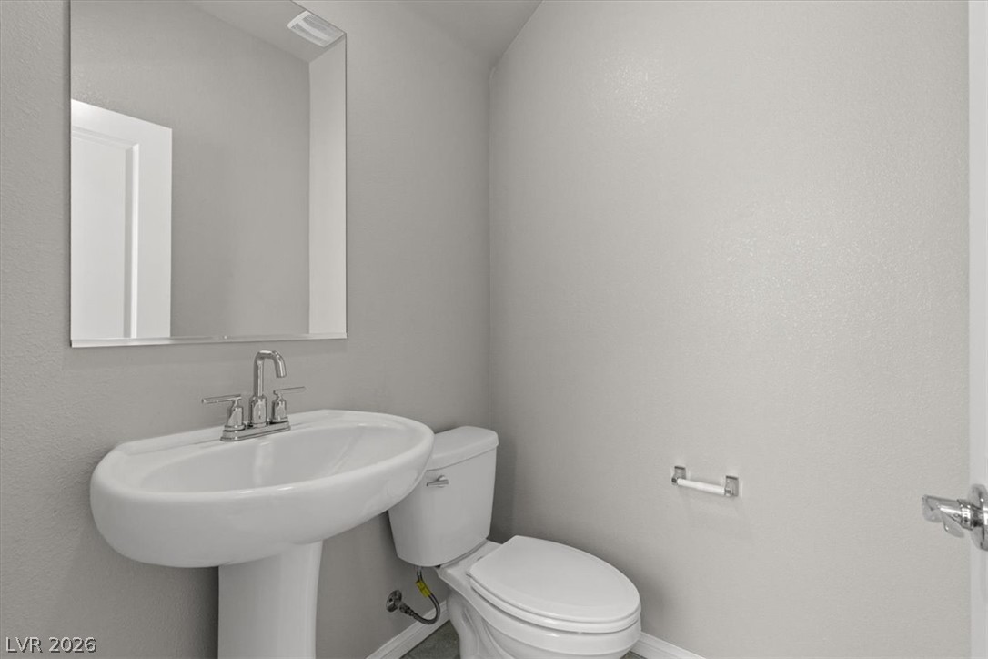 7910 Diamond Sky Avenue Property Photo 5