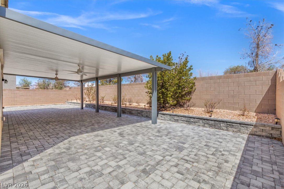 7910 Diamond Sky Avenue Property Photo 25