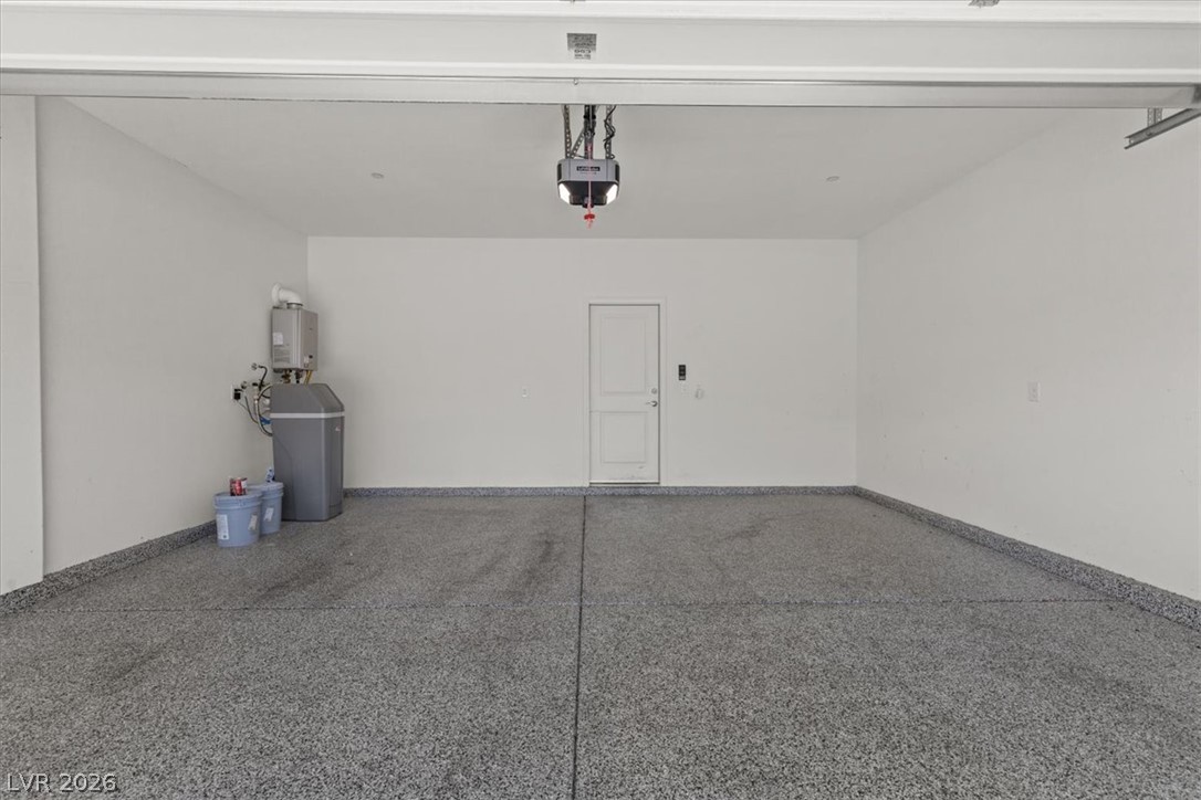 7910 Diamond Sky Avenue Property Photo 28
