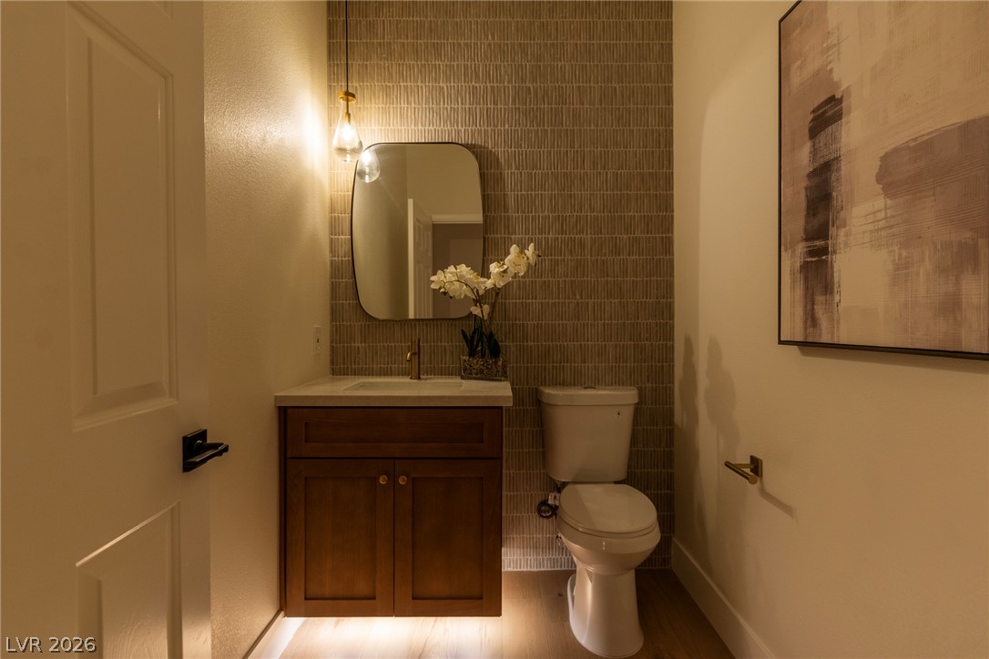 2734 Cherrydale Falls Drive Property Photo 40