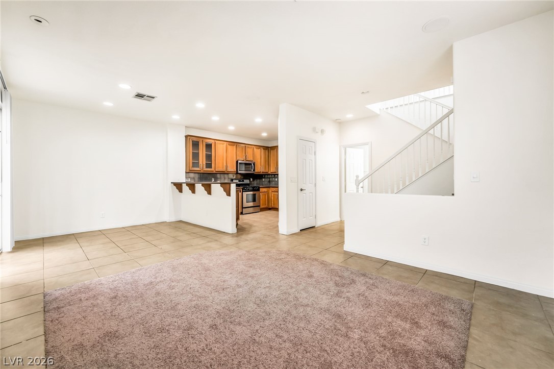 9158 White Rock Peak Street Property Photo 5