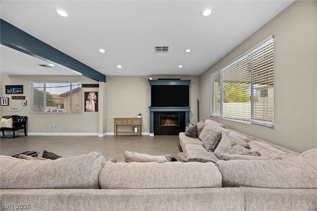 9797 Vista Crest Avenue Property Photo 14