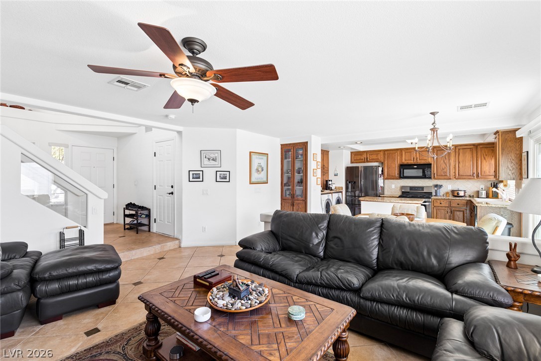 6229 White Point Court Property Photo 8