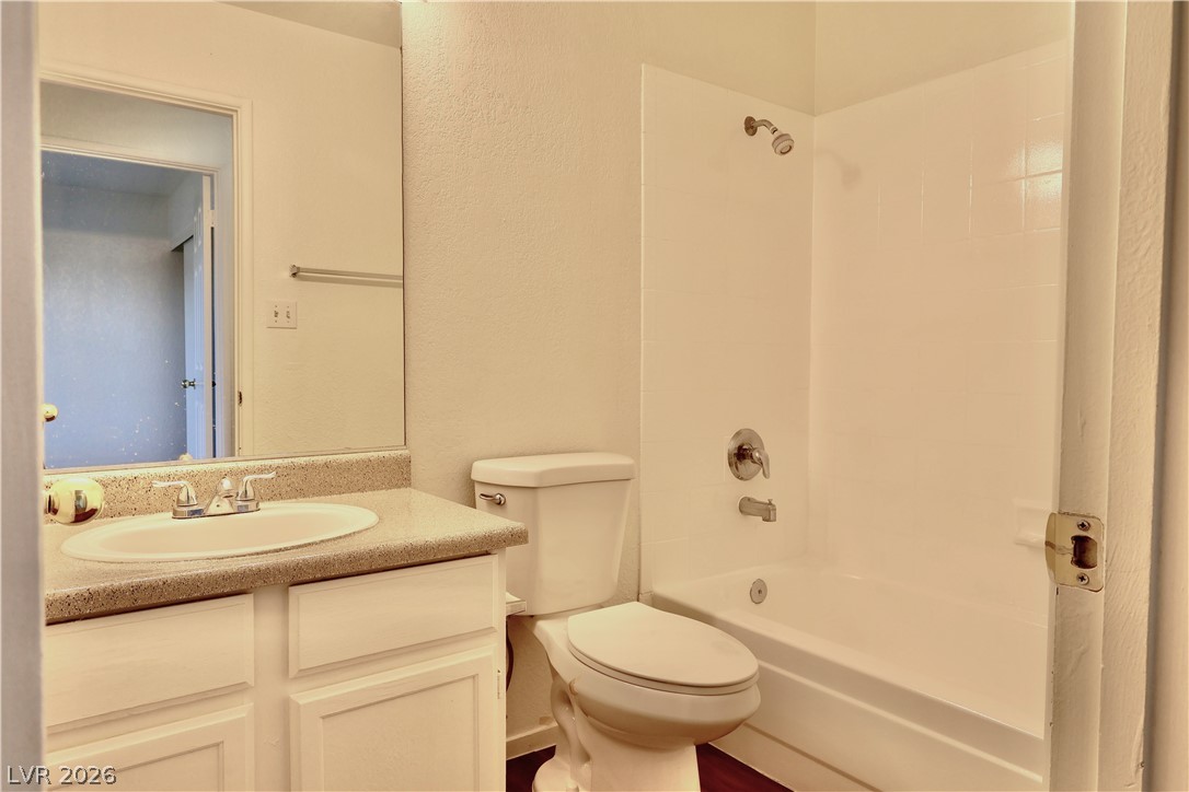 5008 South Rainbow Boulevard 105 Property Photo 14