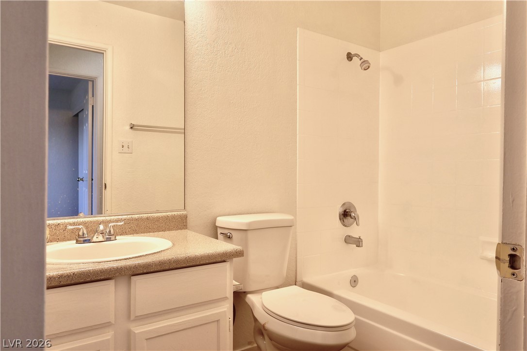 5008 South Rainbow Boulevard 105 Property Photo 15