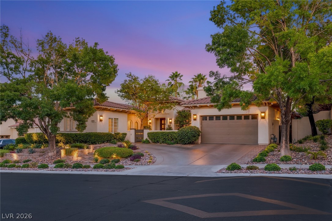 10817 Beringer Drive Property Photo 1