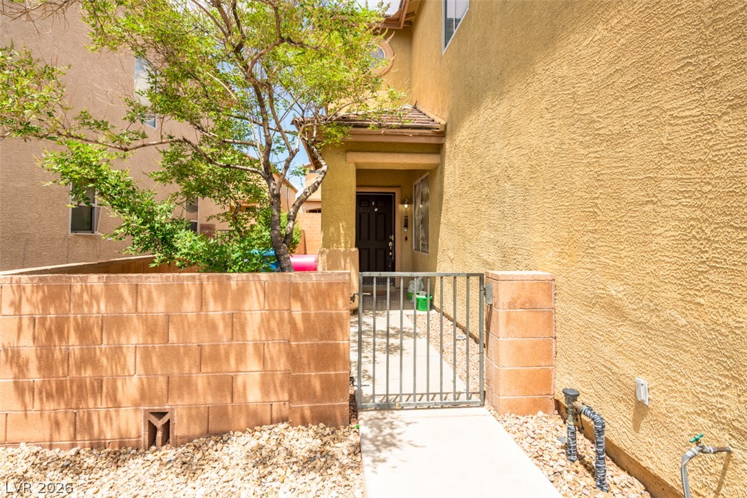 6338 Pronghorn Ridge Avenue Property Photo 4
