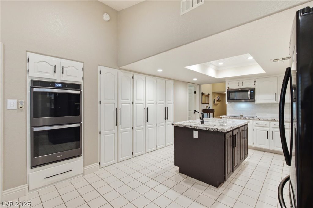6191 Lindell Road Property Photo 18