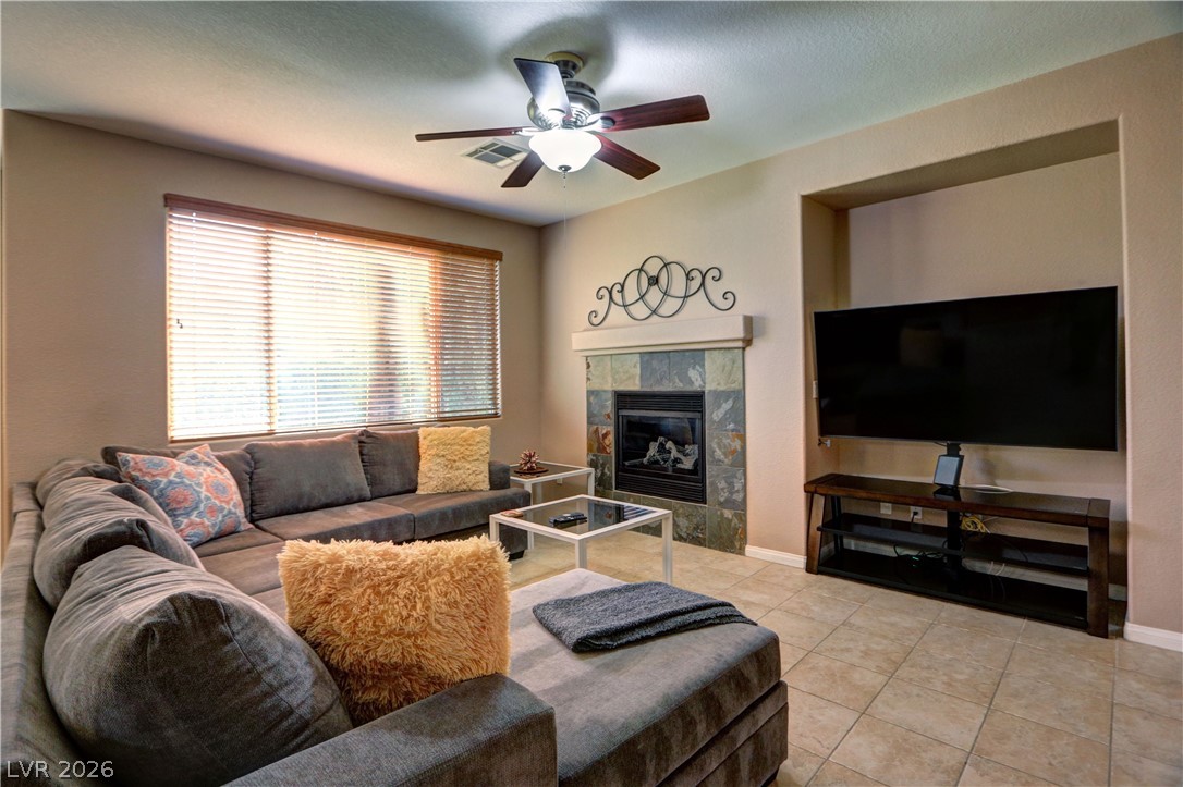 2813616 Property Photo 2