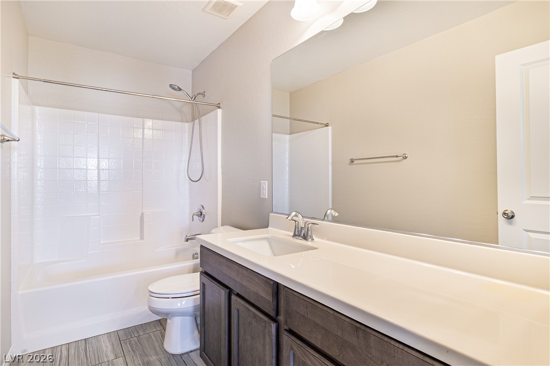 1005 Cetona Court Property Photo 27