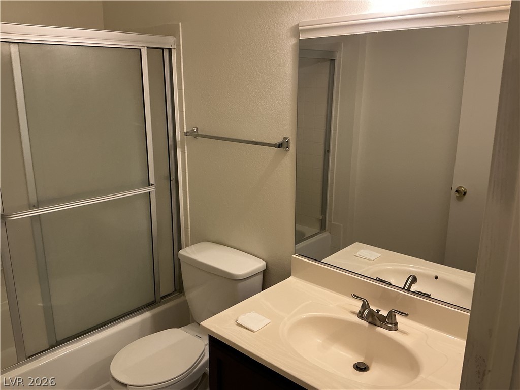 5175 Caliente Street 122 Property Photo 6