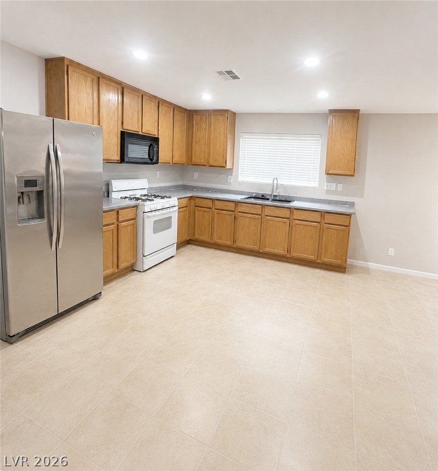 12025 Giles Street Property Photo 3