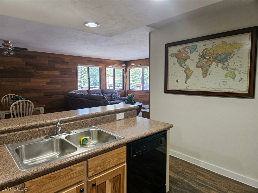 407 South Vasels 49 Property Photo 13