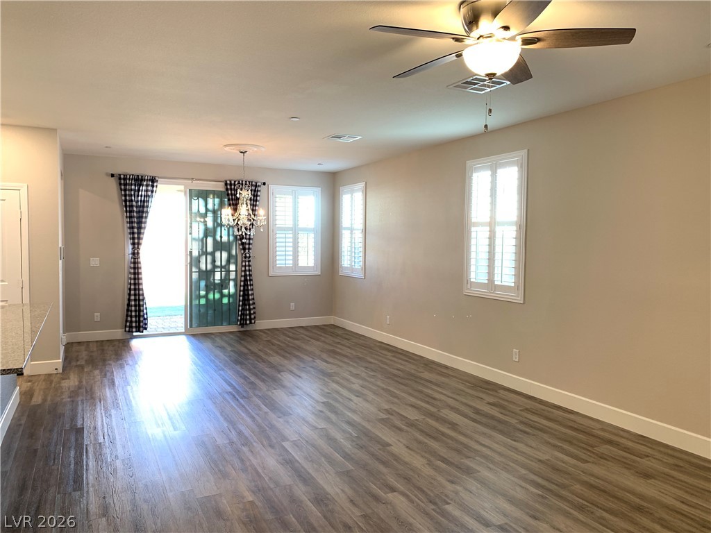 2944 Capobella Avenue Property Photo 5