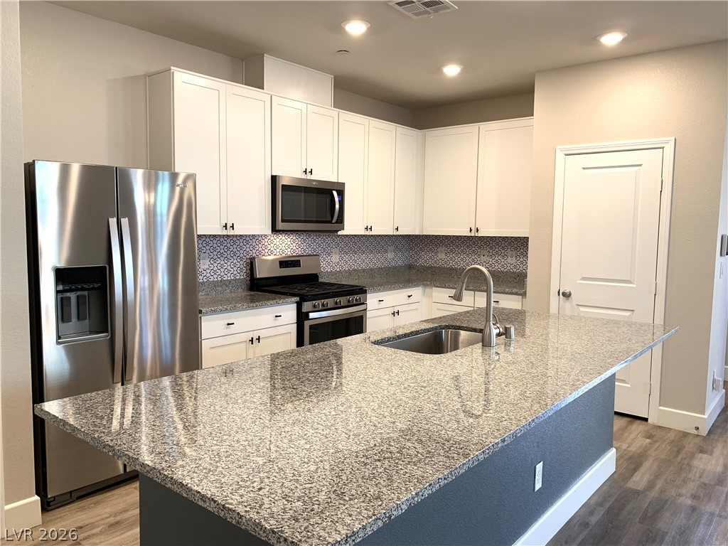 2944 Capobella Avenue Property Photo 7