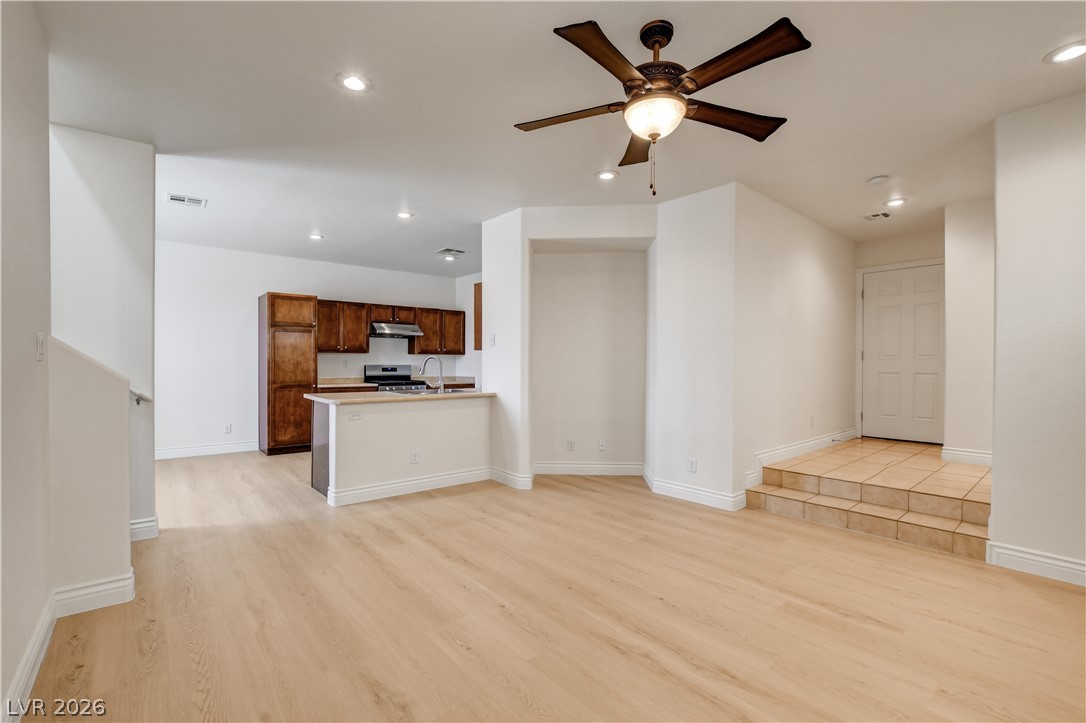 7436 Speedwell Cavern Street Property Photo 5