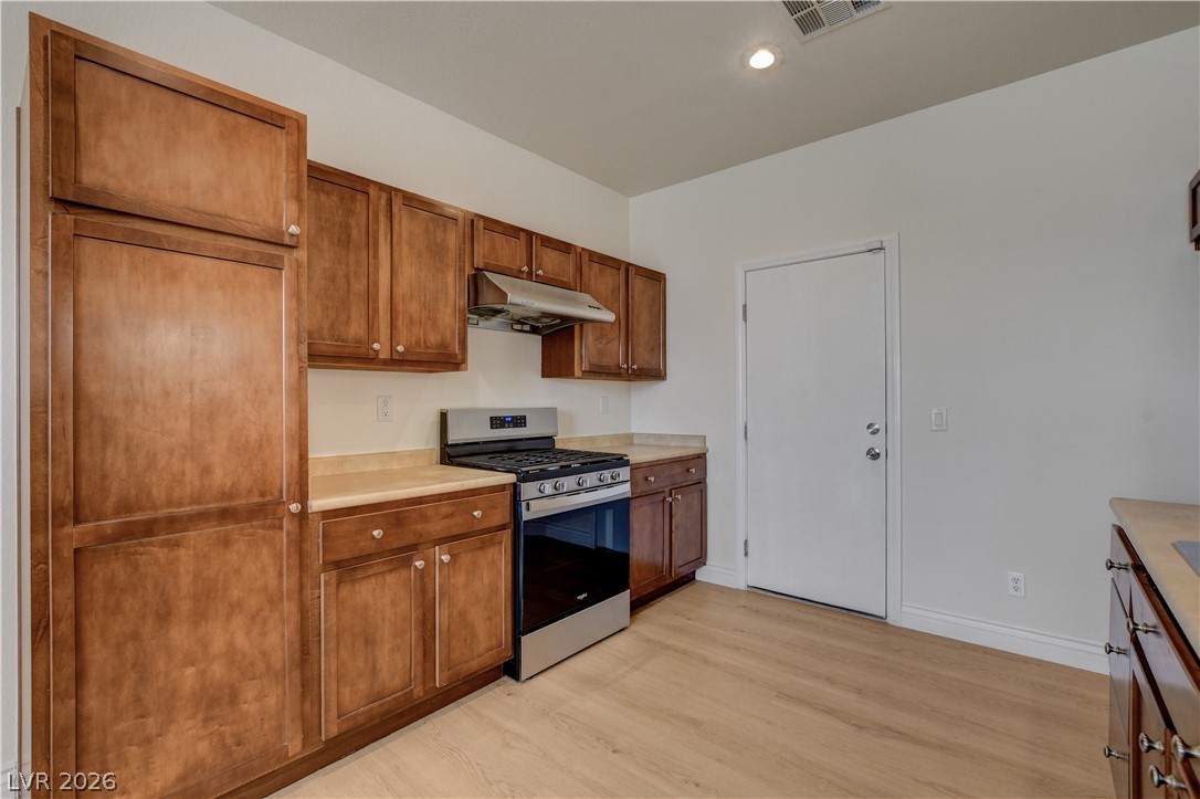 7436 Speedwell Cavern Street Property Photo 10