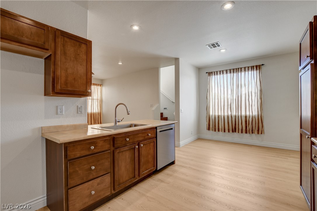 7436 Speedwell Cavern Street Property Photo 12