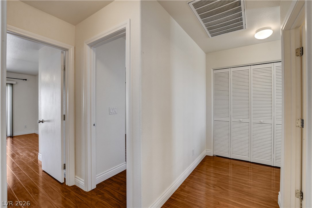 7436 Speedwell Cavern Street Property Photo 16