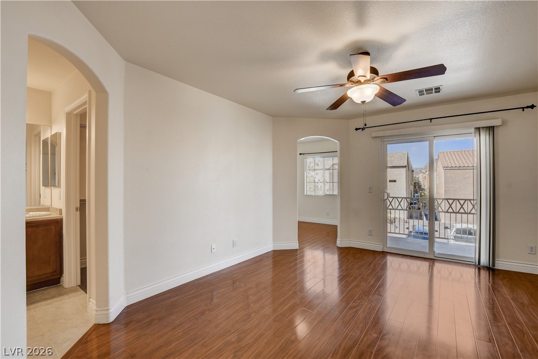 7436 Speedwell Cavern Street Property Photo 17