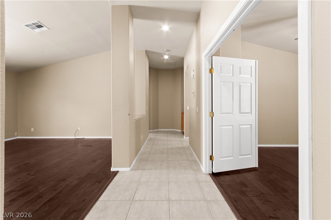 3425 Baldoyle Lane Property Photo 16