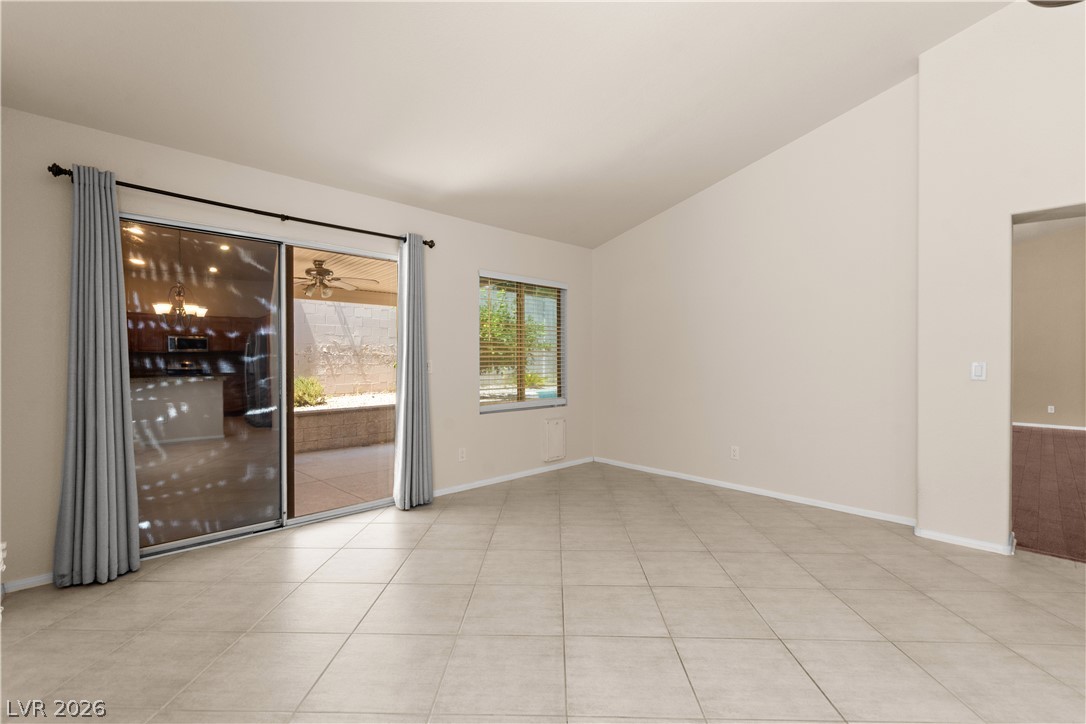 3425 Baldoyle Lane Property Photo 26