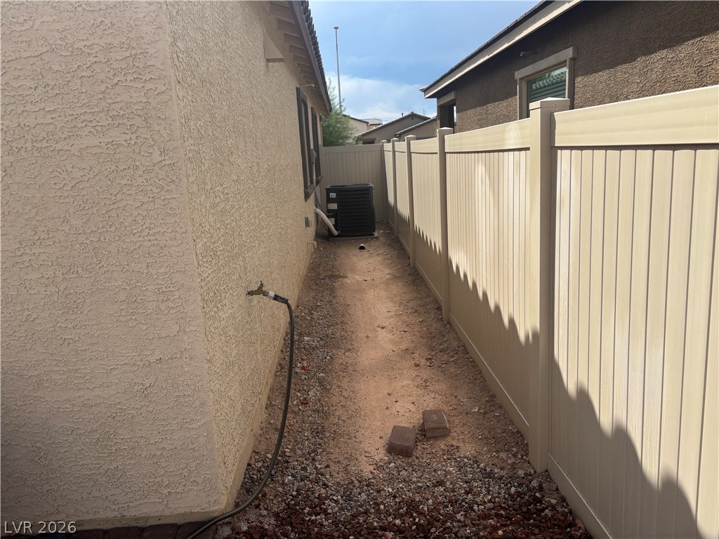 2780 Predator Place Property Photo 16