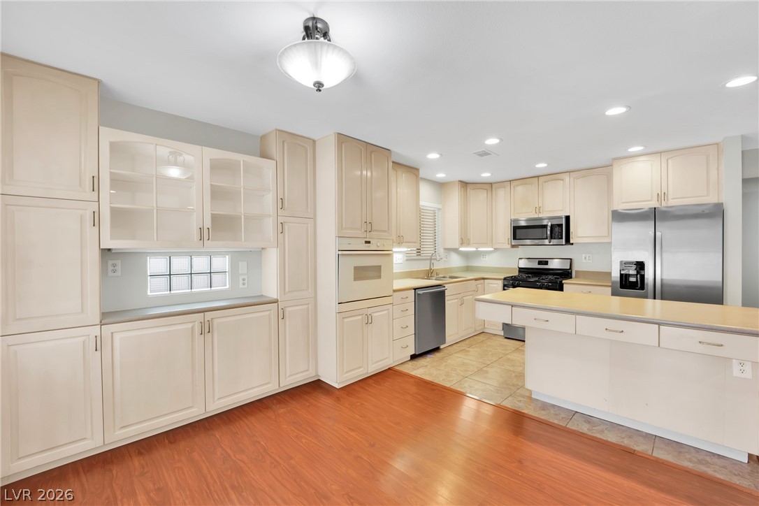 8136 Spur Court Property Photo 10