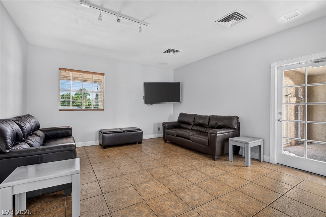 6673 Coral Falls Circle Property Photo 65